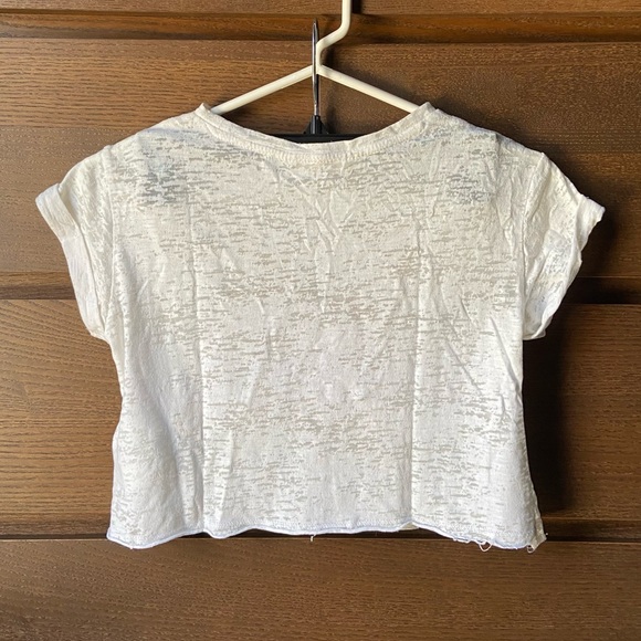 H&M cropped white “LA girl” t-shirt, size 10-12 - Picture 2 of 2